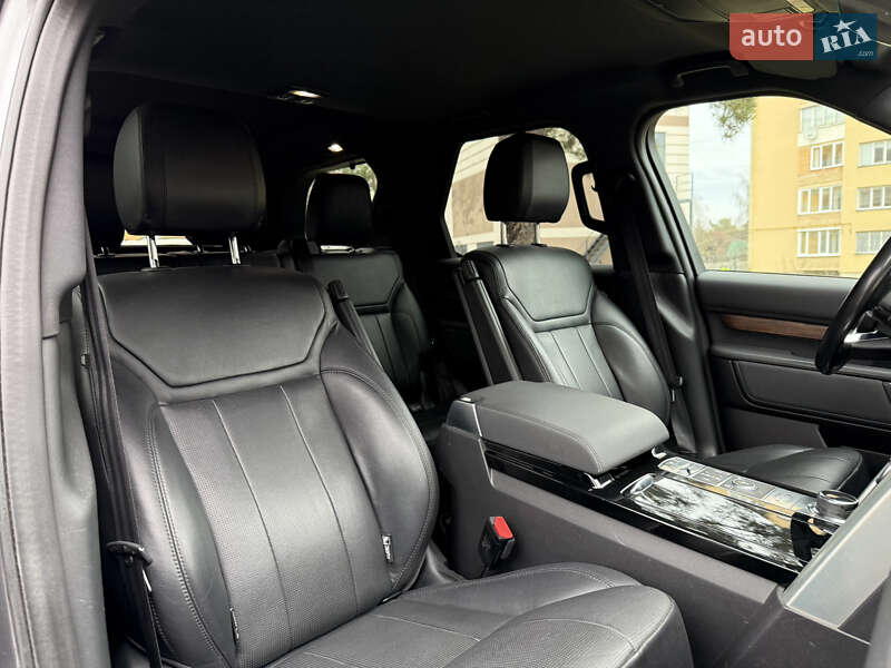 Внедорожник / Кроссовер Land Rover Discovery 2018 в Львове