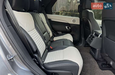 Внедорожник / Кроссовер Land Rover Discovery 2021 в 