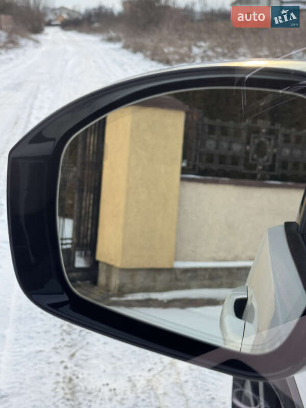 Внедорожник / Кроссовер Land Rover Discovery 2017 в Львове фото 30 Внедорожник / Кроссовер Land Rover Discovery 2017 в Львове