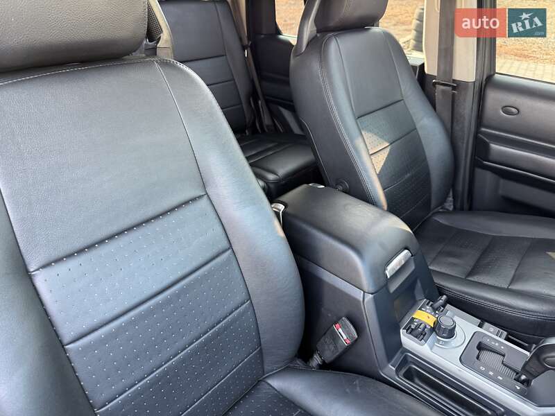 Внедорожник / Кроссовер Land Rover Discovery 2007 в Черновцах