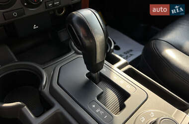 Внедорожник / Кроссовер Land Rover Discovery 2005 в 
