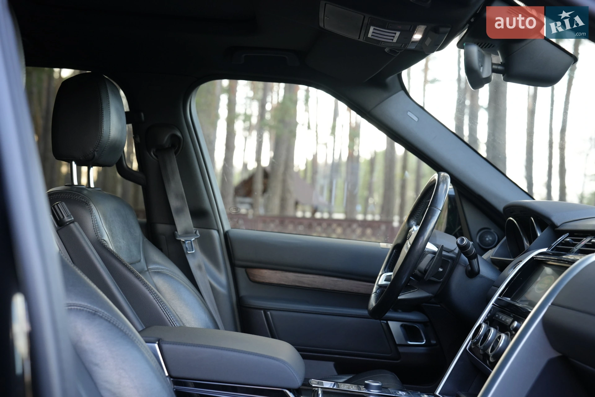 2017 Land Rover Discovery - мініатюра 13