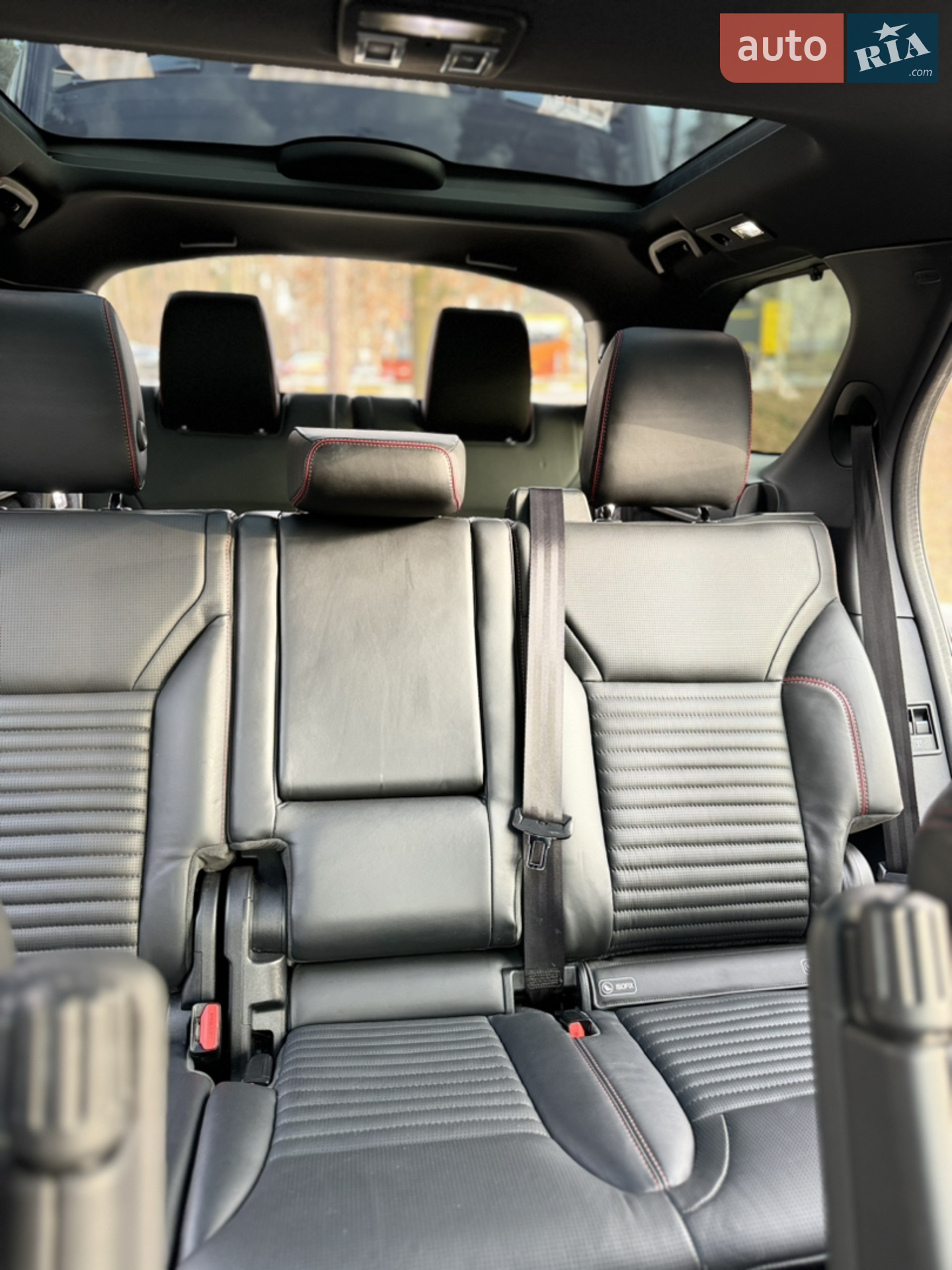 2019 Land Rover Discovery - мініатюра 43
