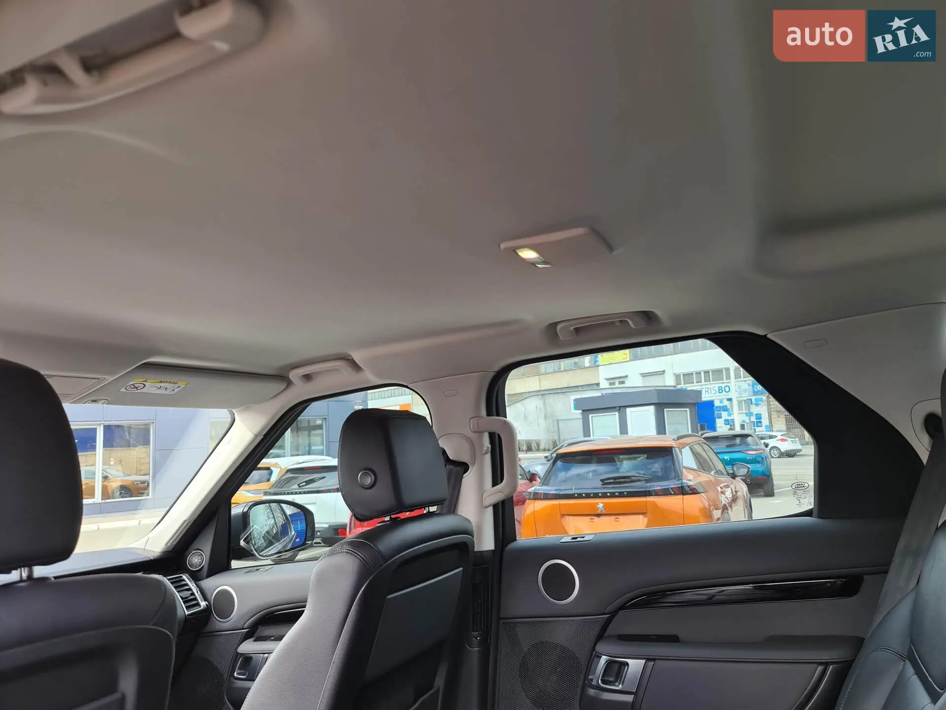 2019 Land Rover Discovery - мініатюра 37