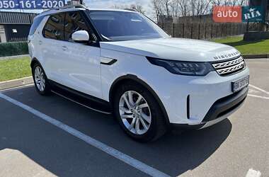 Внедорожник / Кроссовер Land Rover Discovery 2017 в 