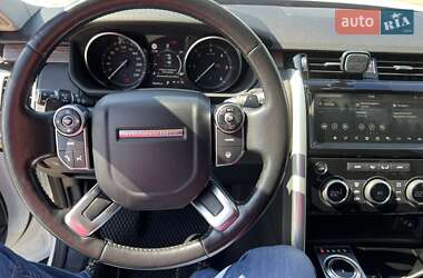 Внедорожник / Кроссовер Land Rover Discovery 2017 в 
