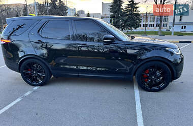 Позашляховик / Кросовер Land Rover Discovery 2018 в 