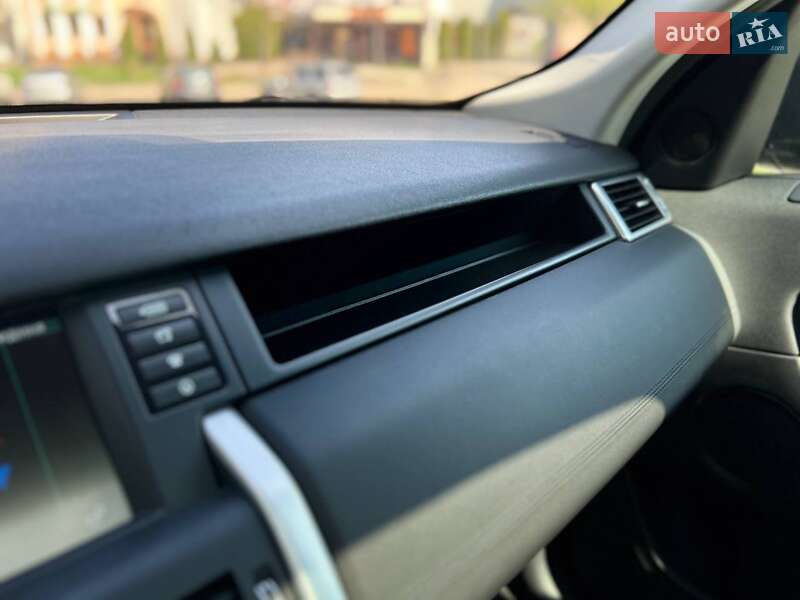 Позашляховик / Кросовер Land Rover Discovery 2019 в Львові