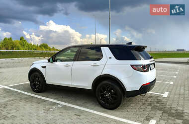 Позашляховик / Кросовер Land Rover Discovery 2016 в 