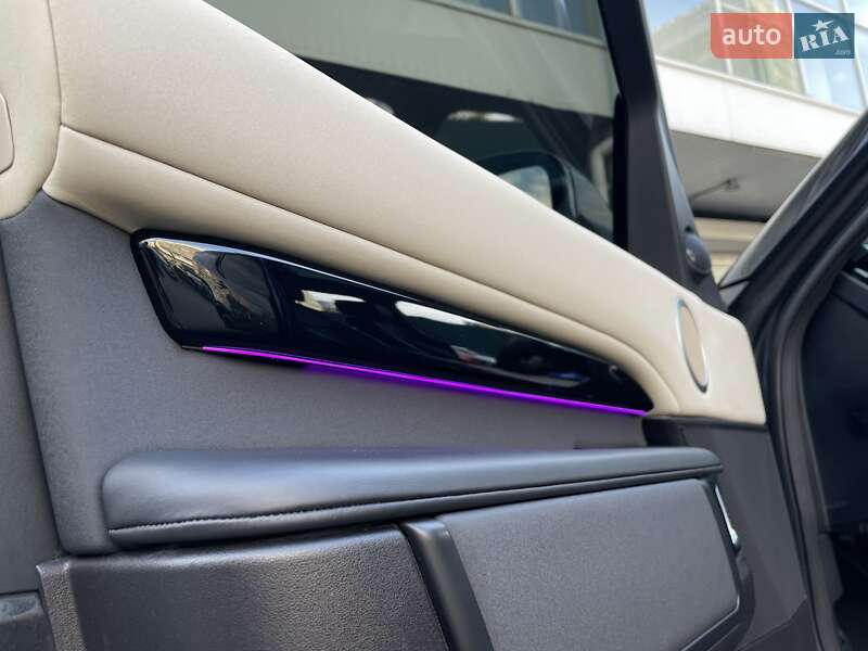 Внедорожник / Кроссовер Land Rover Discovery 2018 в Киеве