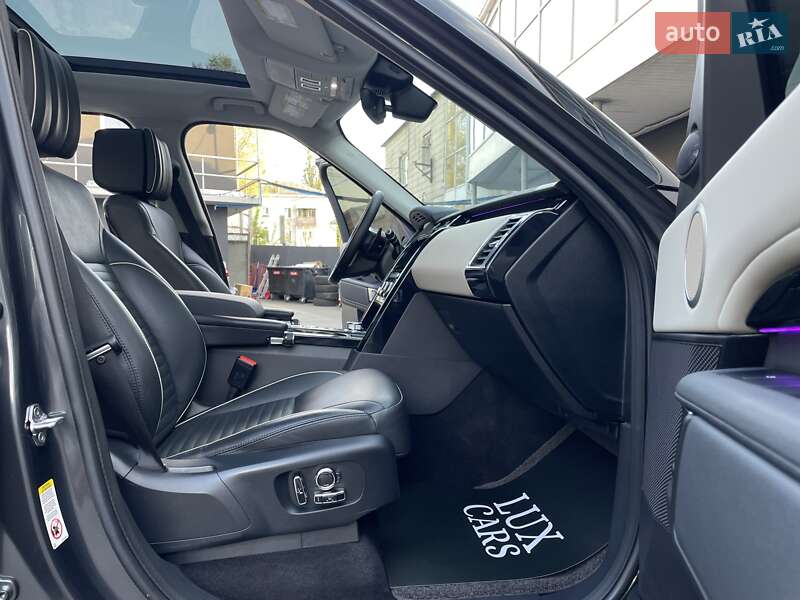 Внедорожник / Кроссовер Land Rover Discovery 2018 в Киеве