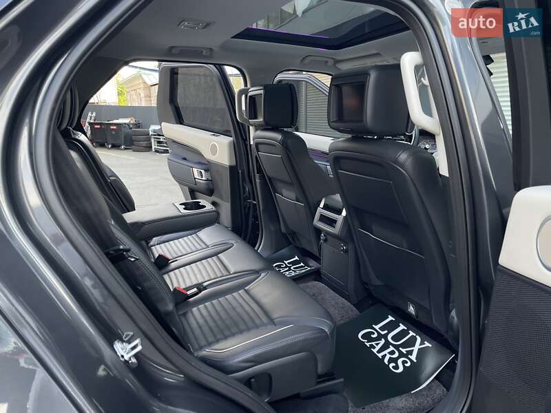 Внедорожник / Кроссовер Land Rover Discovery 2018 в Киеве