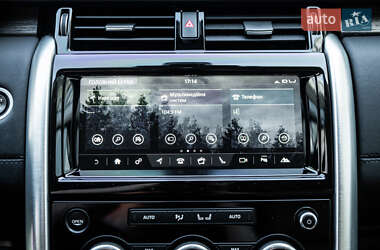 Внедорожник / Кроссовер Land Rover Discovery 2017 в 