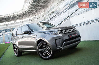 Внедорожник / Кроссовер Land Rover Discovery 2017 в 
