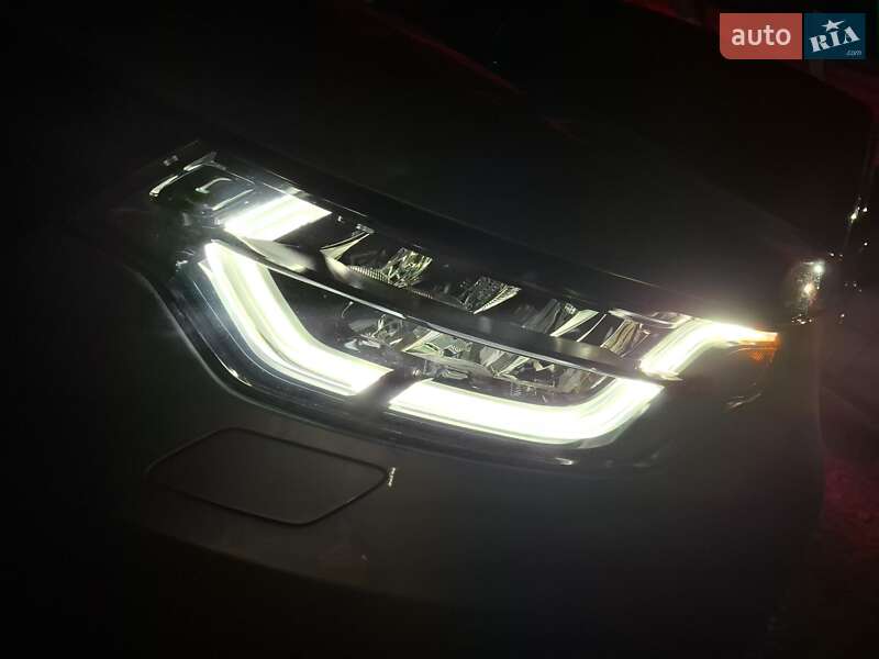 Позашляховик / Кросовер Land Rover Discovery 2019 в Івано-Франківську