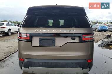 Внедорожник / Кроссовер Land Rover Discovery 2017 в 