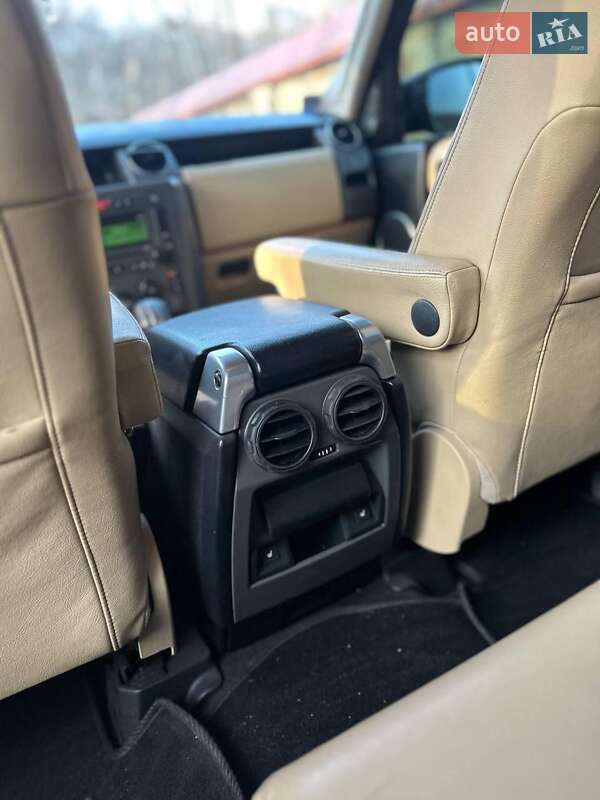 Внедорожник / Кроссовер Land Rover Discovery 2006 в Черновцах