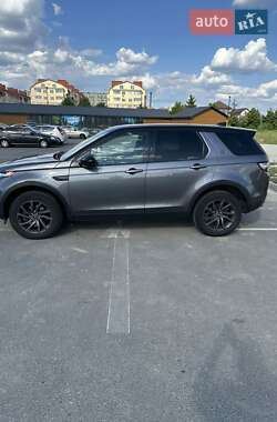 Внедорожник / Кроссовер Land Rover Discovery 2017 в Киеве
