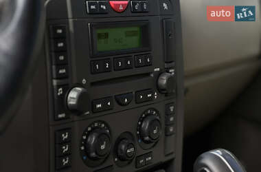 Позашляховик / Кросовер Land Rover Discovery 2005 в 