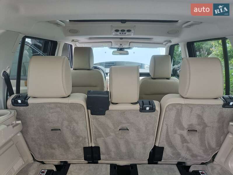 Позашляховик / Кросовер Land Rover Discovery 2016 в Києві