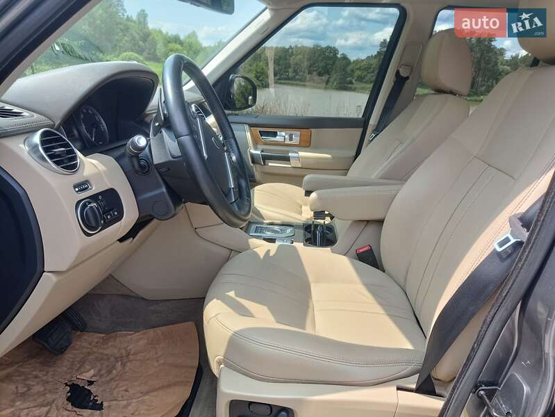 Позашляховик / Кросовер Land Rover Discovery 2016 в Києві