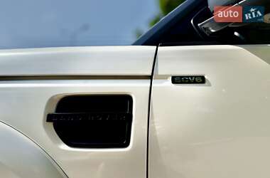 Позашляховик / Кросовер Land Rover Discovery 2015 в 