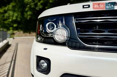 Позашляховик / Кросовер Land Rover Discovery 2015 в 