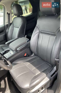 Внедорожник / Кроссовер Land Rover Discovery 2018 в 