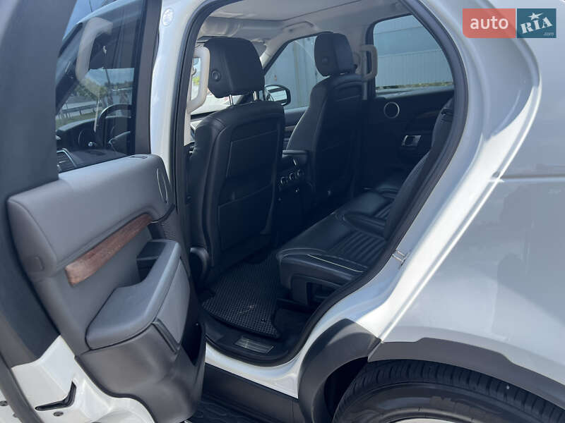 Позашляховик / Кросовер Land Rover Discovery 2017 в Києві