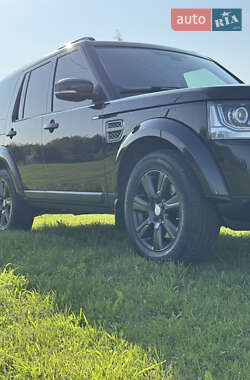 Внедорожник / Кроссовер Land Rover Discovery 2015 в 