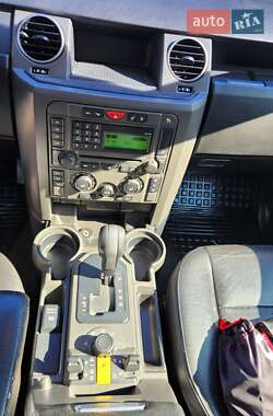 Внедорожник / Кроссовер Land Rover Discovery 2006 в 
