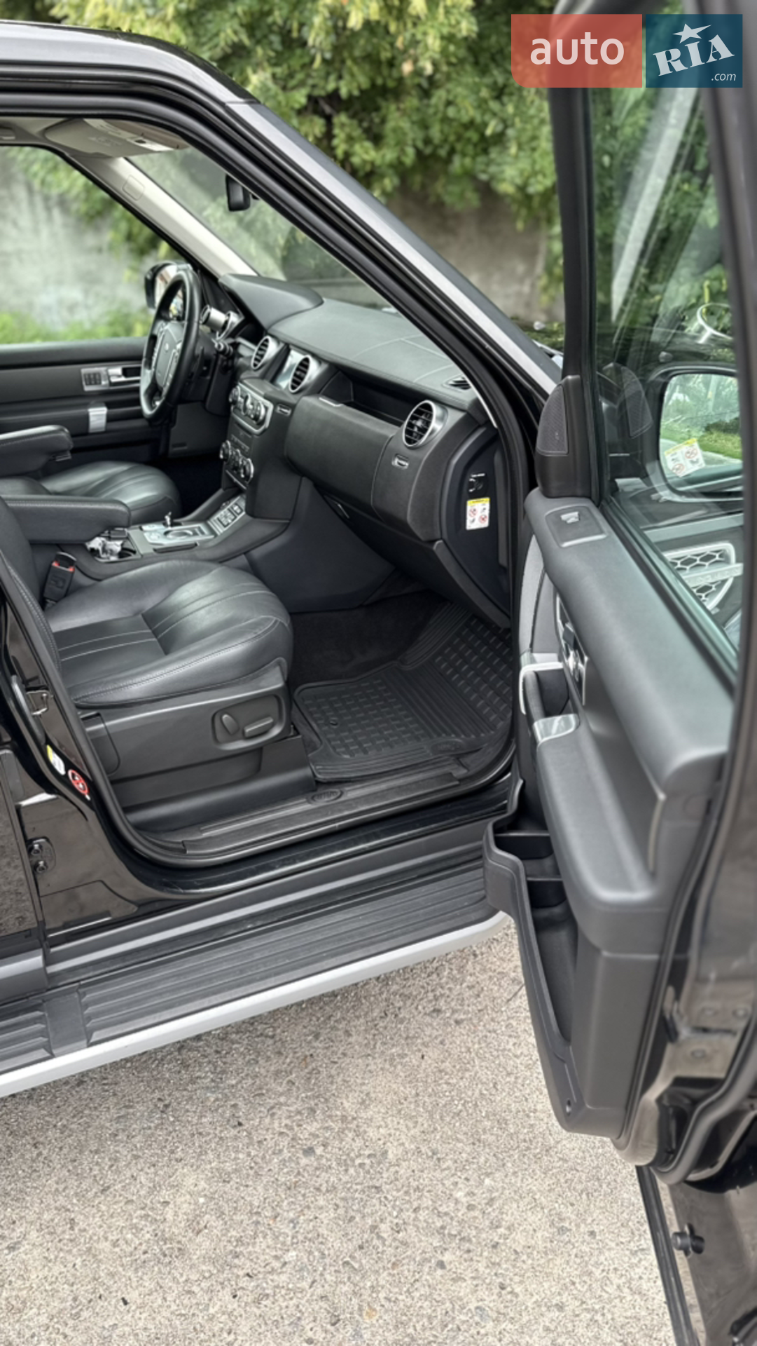 2016 Land Rover Discovery - мініатюра 19