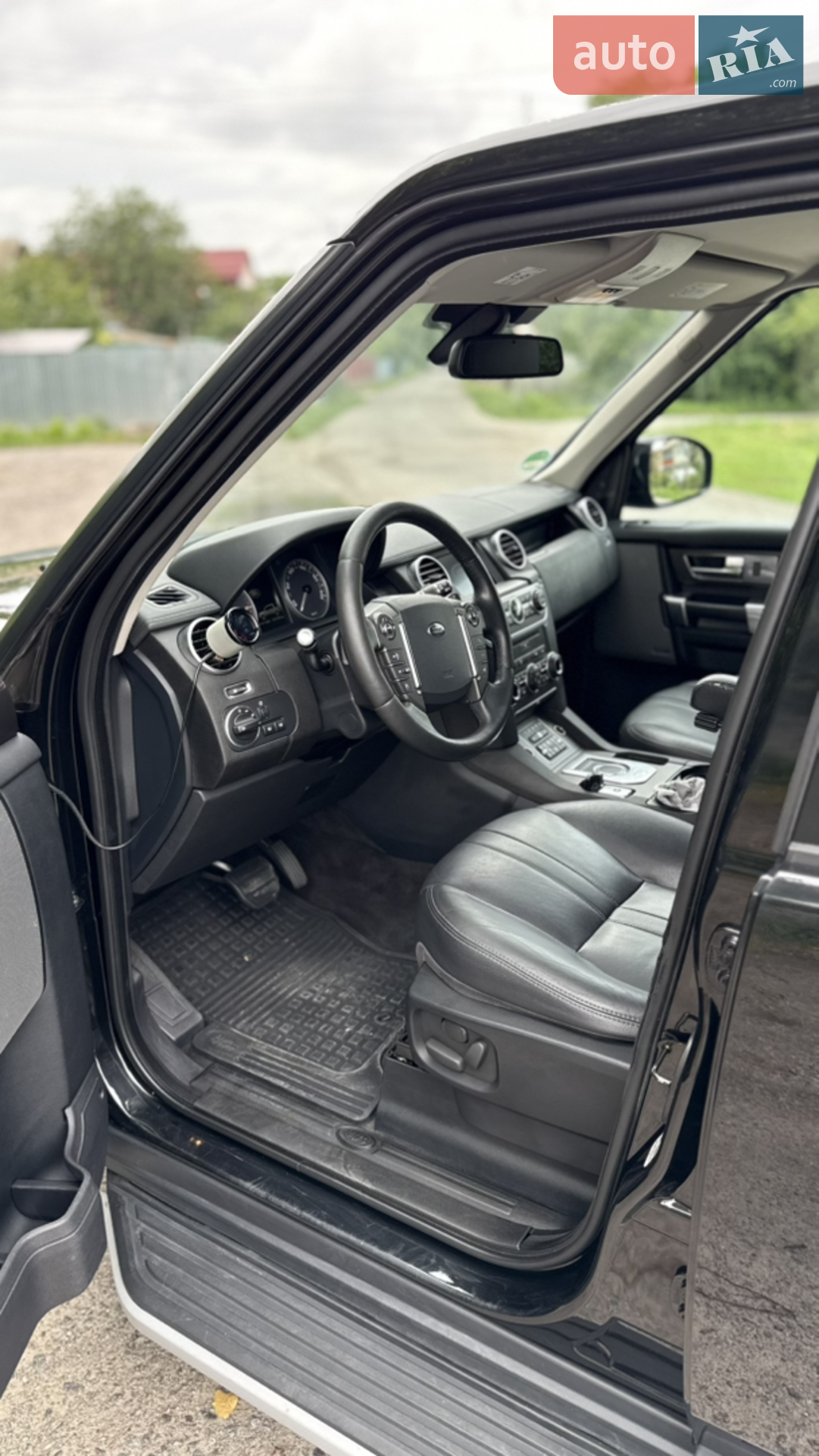 2016 Land Rover Discovery - мініатюра 30