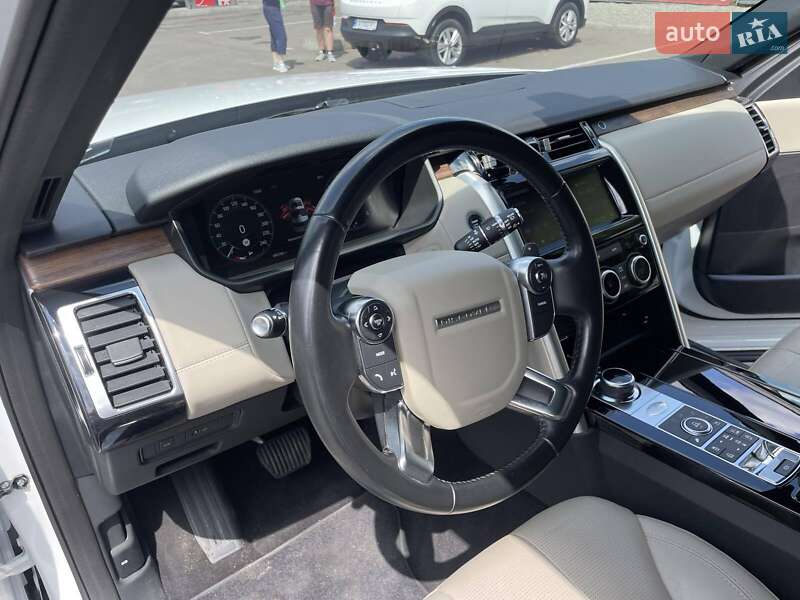 Внедорожник / Кроссовер Land Rover Discovery 2018 в Киеве