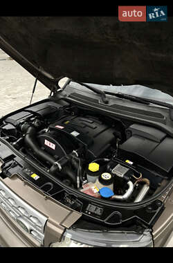 Внедорожник / Кроссовер Land Rover Discovery 2010 в 