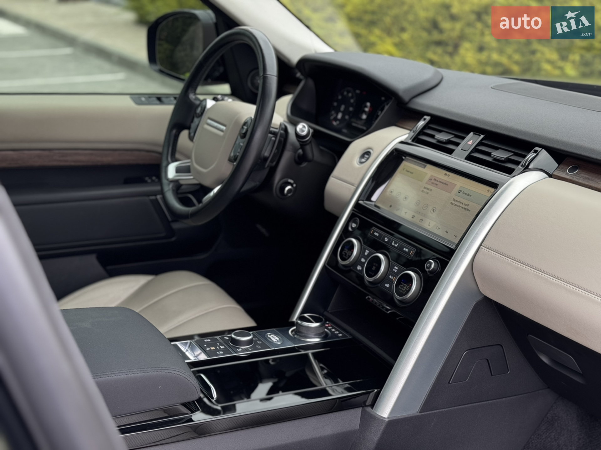 2019 Land Rover Discovery - мініатюра 42