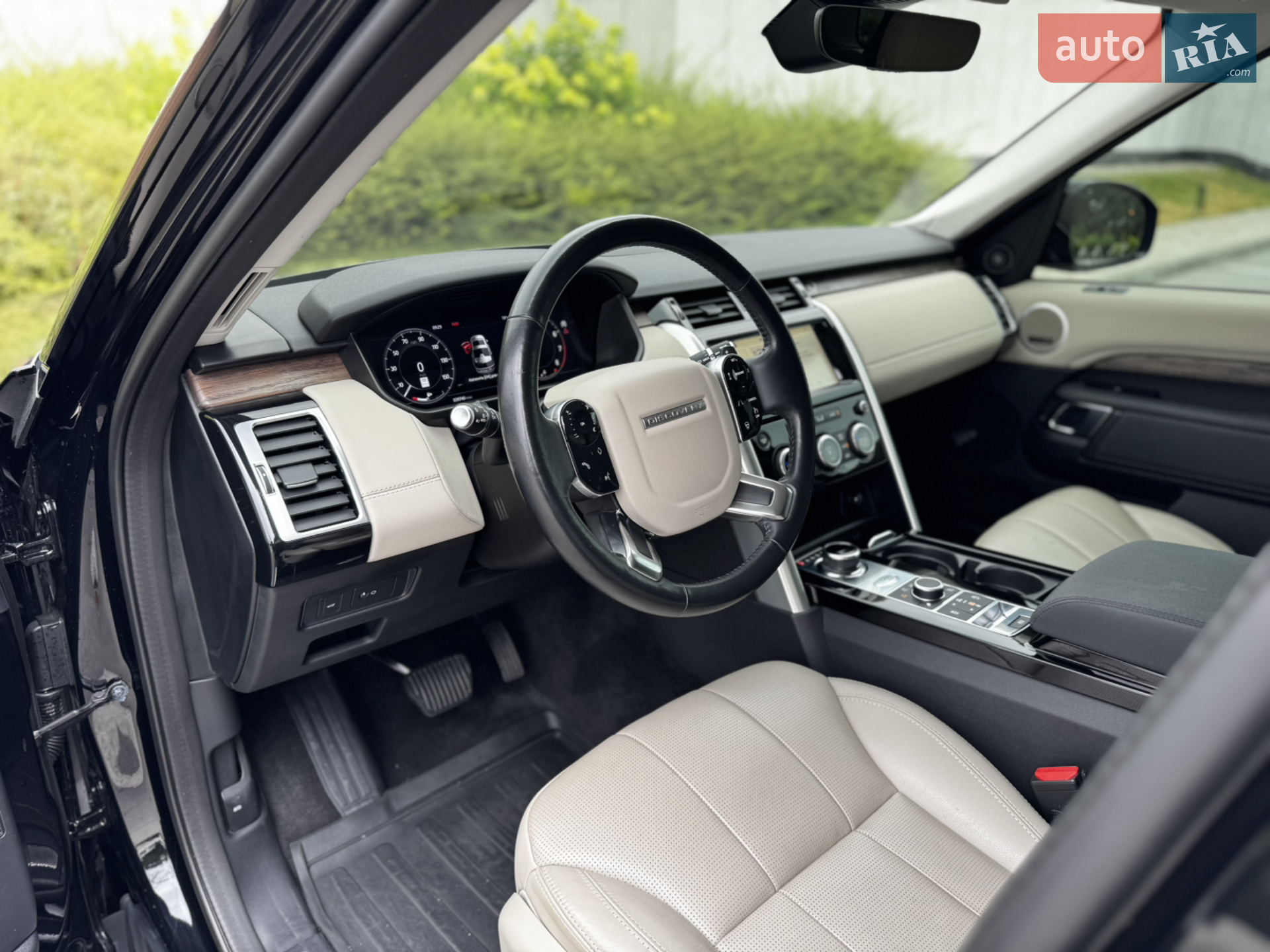 2019 Land Rover Discovery - мініатюра 75