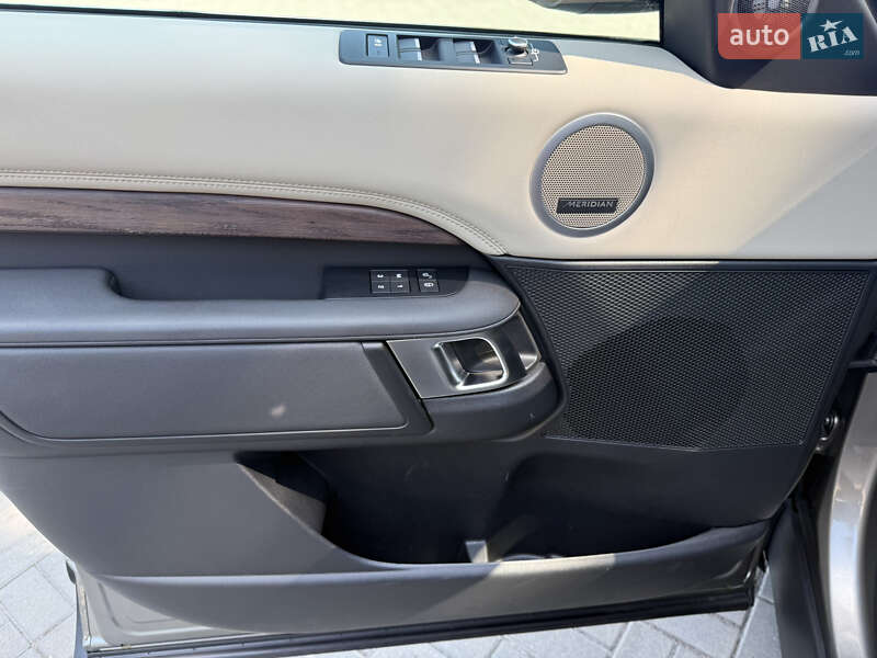 Позашляховик / Кросовер Land Rover Discovery 2019 в Житомирі