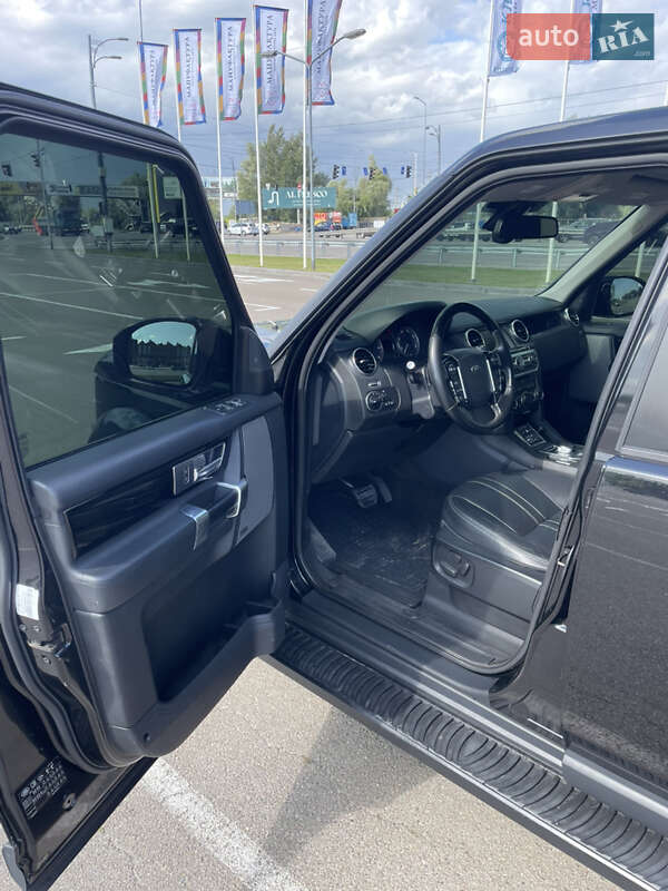 Внедорожник / Кроссовер Land Rover Discovery 2016 в Киеве