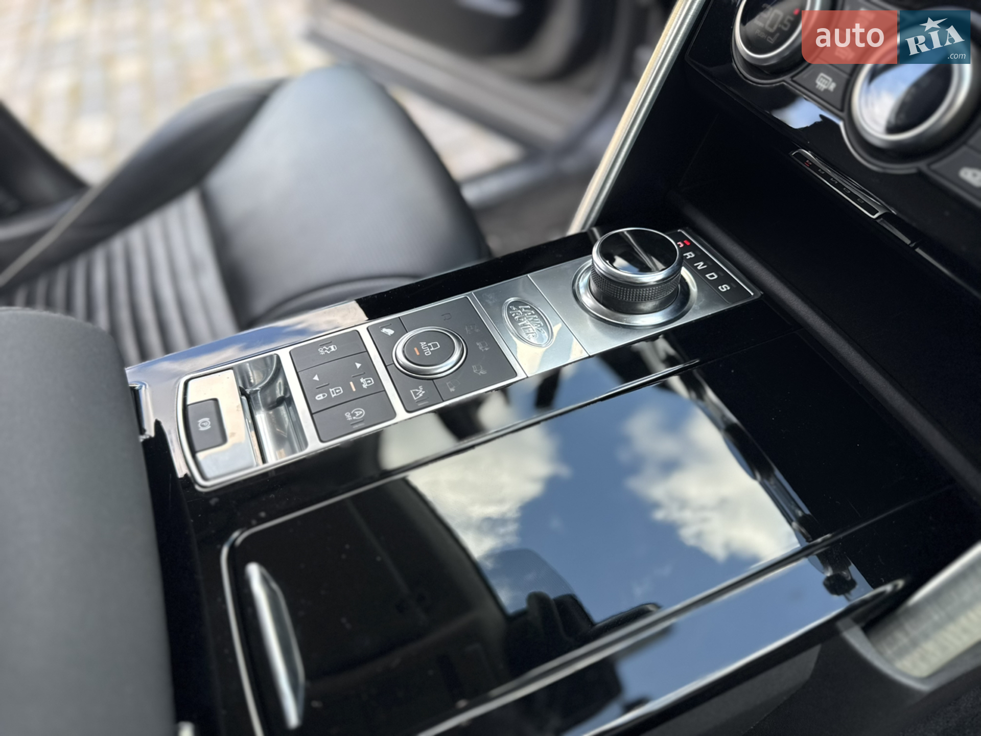 2020 Land Rover Discovery - мініатюра 76