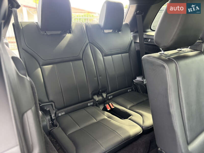 Позашляховик / Кросовер Land Rover Discovery 2018 в Києві фото 39 Позашляховик / Кросовер Land Rover Discovery 2018 в Києві