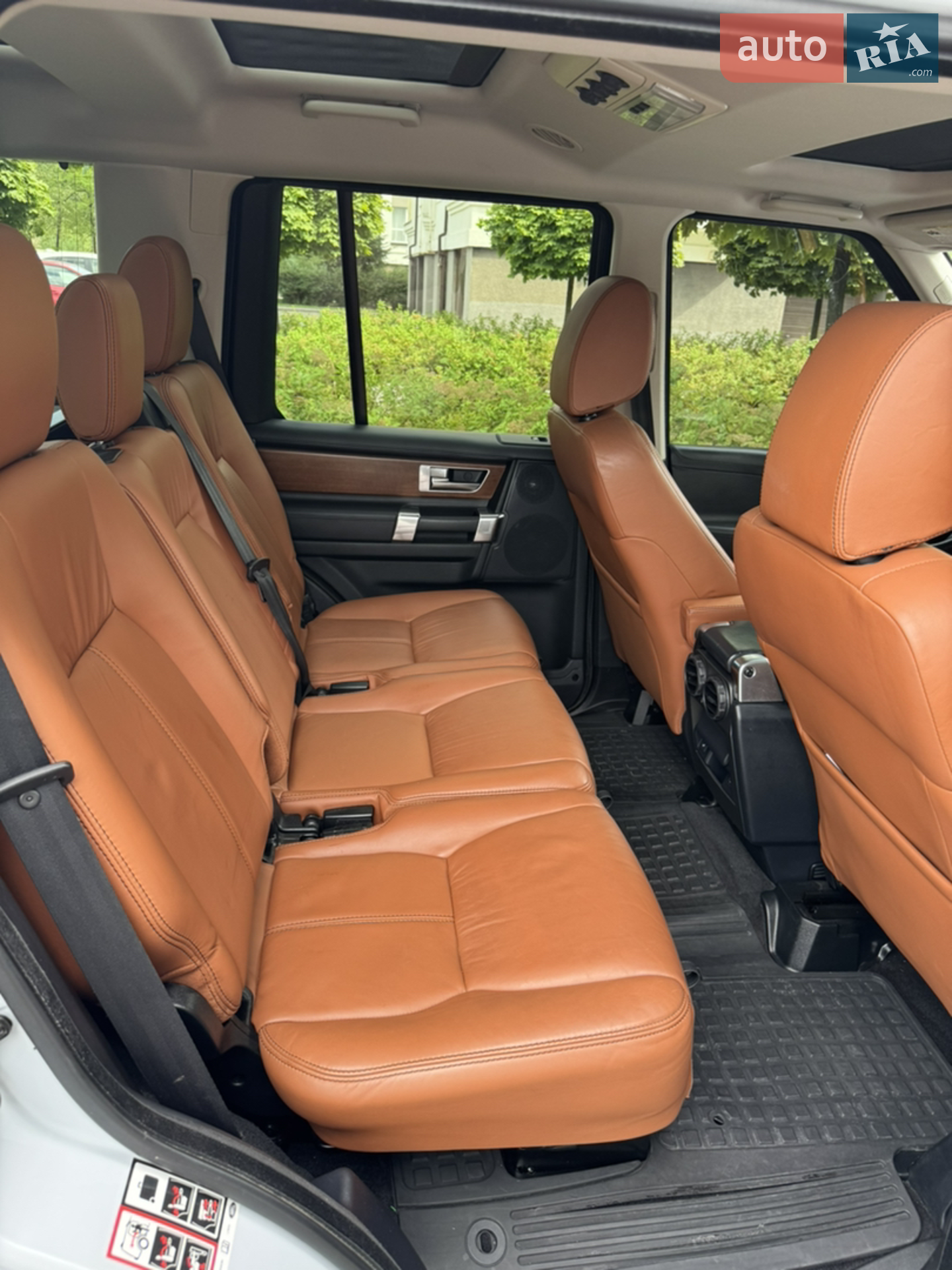 2016 Land Rover Discovery - мініатюра 23