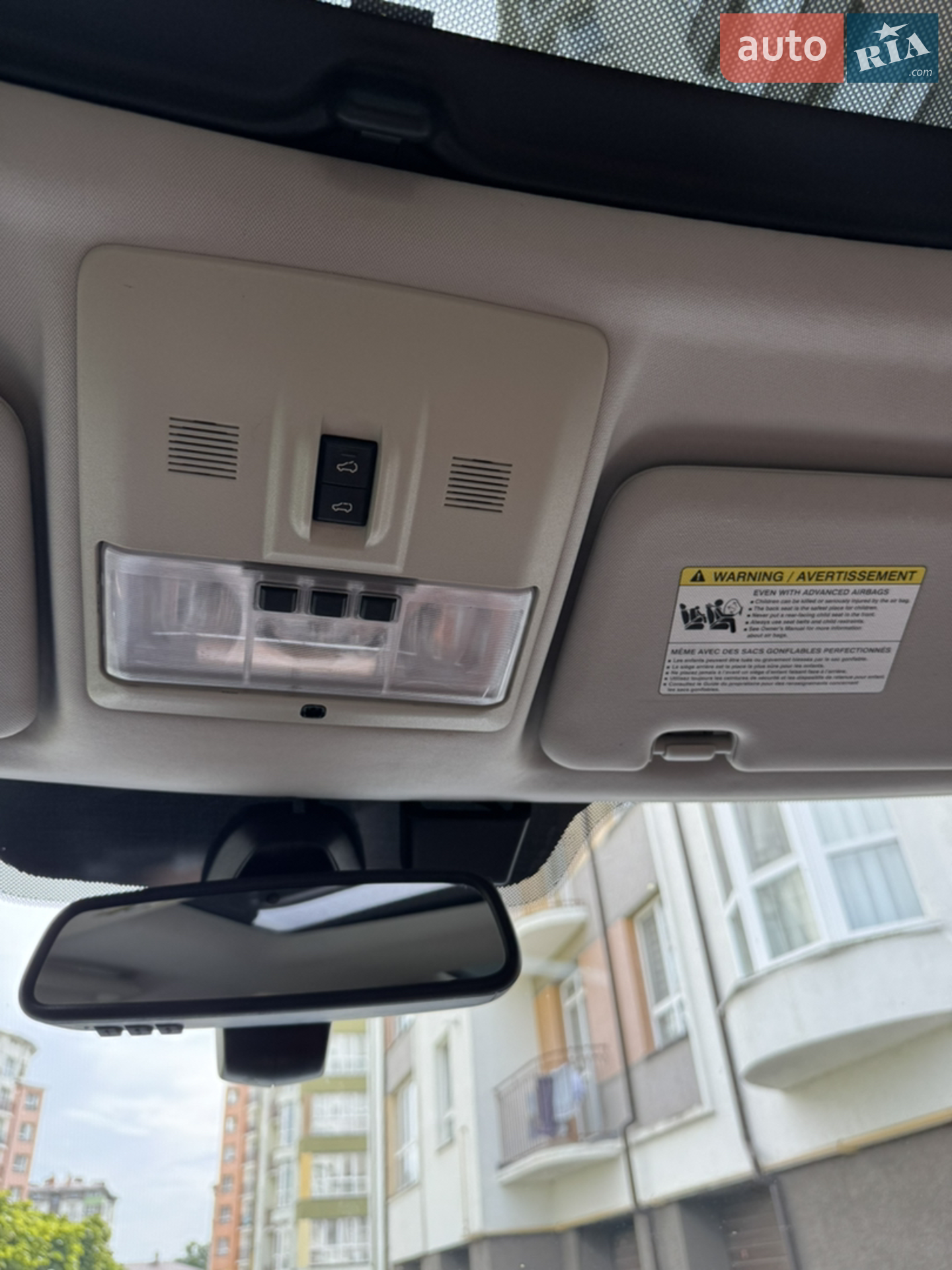 2016 Land Rover Discovery - мініатюра 35