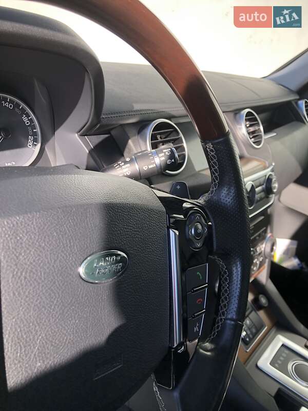 Внедорожник / Кроссовер Land Rover Discovery 2016 в Киеве