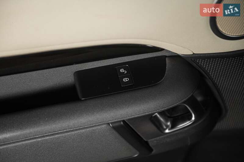 Позашляховик / Кросовер Land Rover Discovery 2019 в Одесі фото 56 Позашляховик / Кросовер Land Rover Discovery 2019 в Одесі