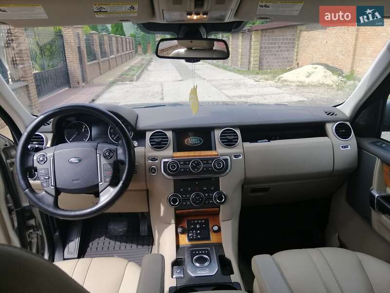 Позашляховик / Кросовер Land Rover Discovery 2014 в Луцьку