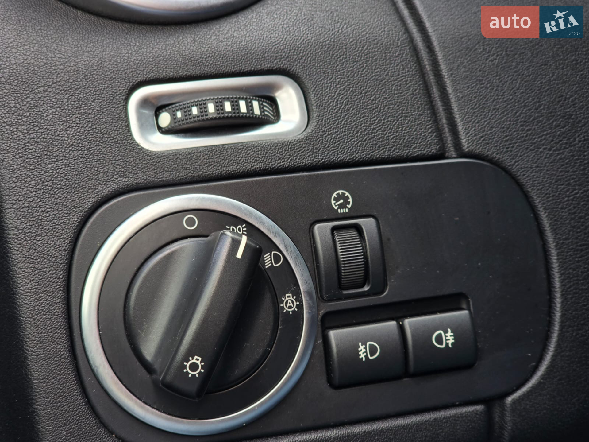 2013 Land Rover Discovery - мініатюра 26