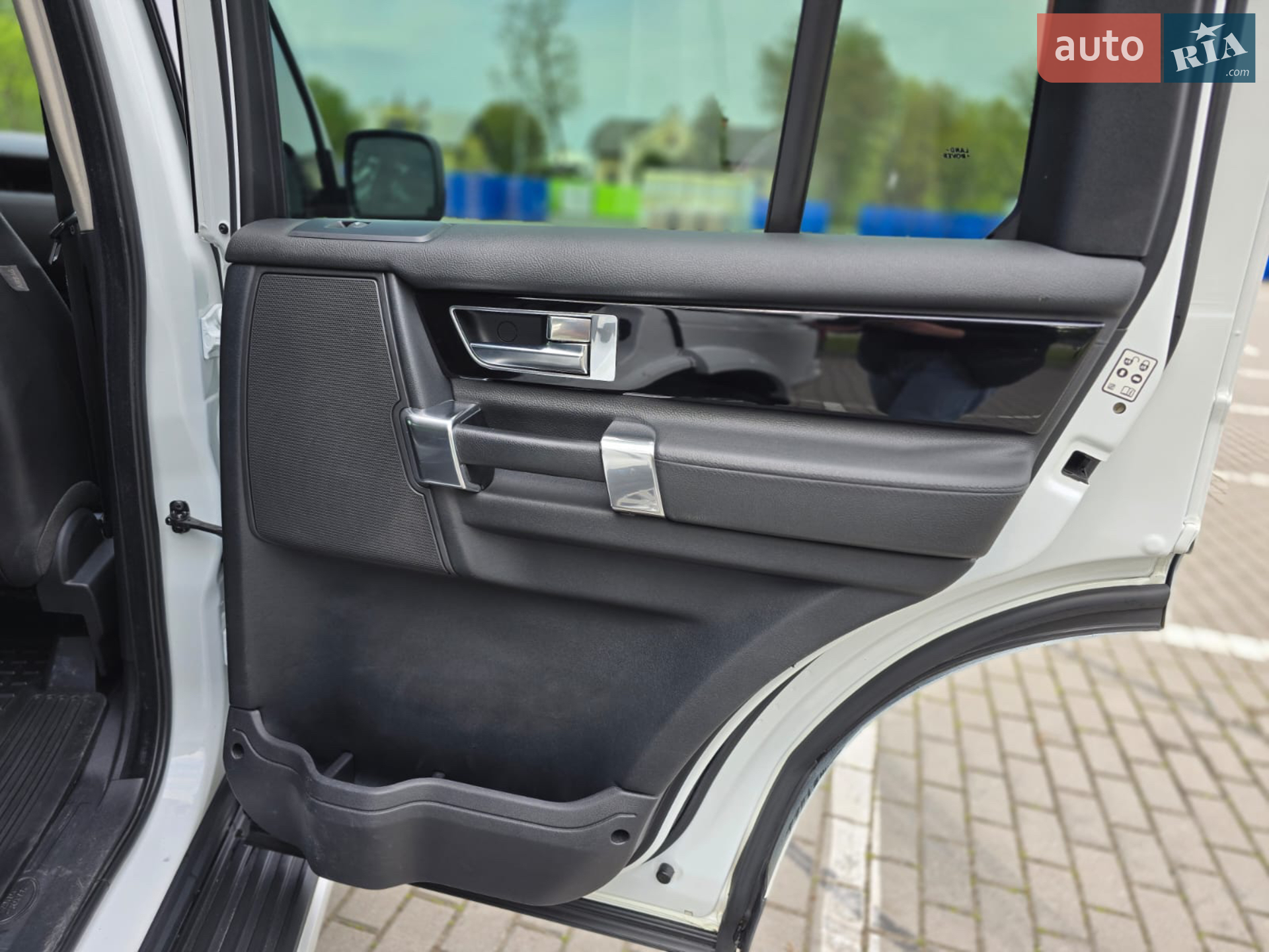 2013 Land Rover Discovery - мініатюра 28