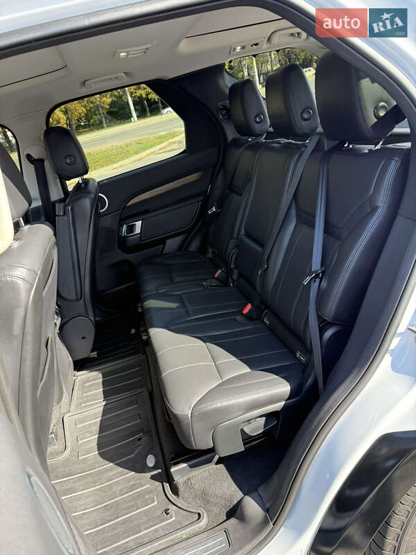Позашляховик / Кросовер Land Rover Discovery 2017 в Запоріжжі фото 13 Позашляховик / Кросовер Land Rover Discovery 2017 в Запоріжжі