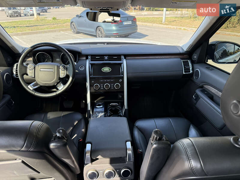 Позашляховик / Кросовер Land Rover Discovery 2017 в Запоріжжі фото 12 Позашляховик / Кросовер Land Rover Discovery 2017 в Запоріжжі